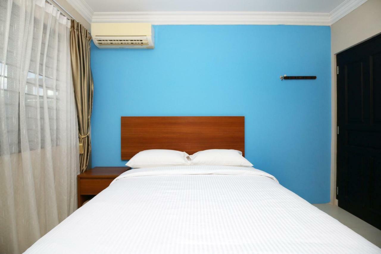 Safina Inn Syariah Sekupang Batam Kültér fotó
