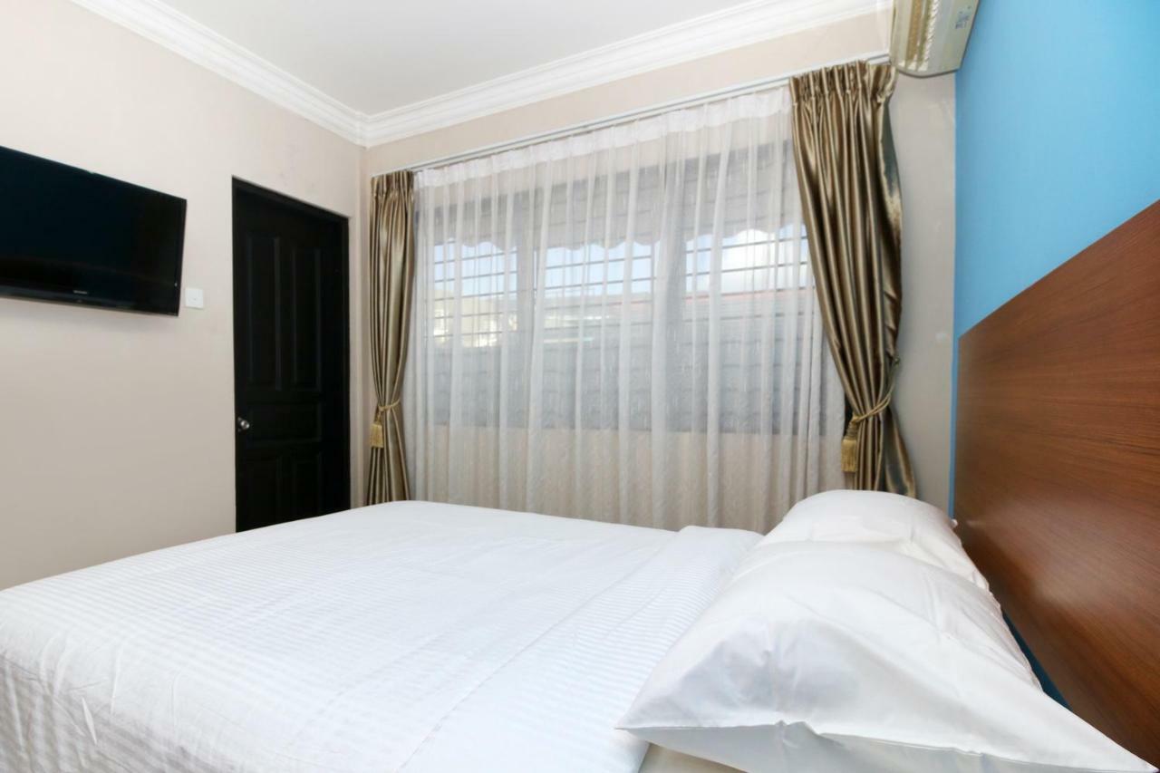 Safina Inn Syariah Sekupang Batam Kültér fotó